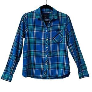 American Eagle Outfitters flannel plaid single pocket button shirt